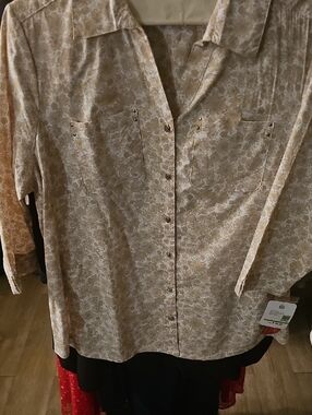 Women’s Beige Floral Button-Down Shirt